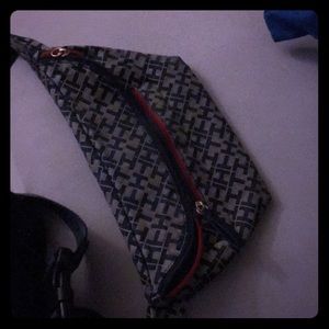 Tommy Hilfiger fanny pack